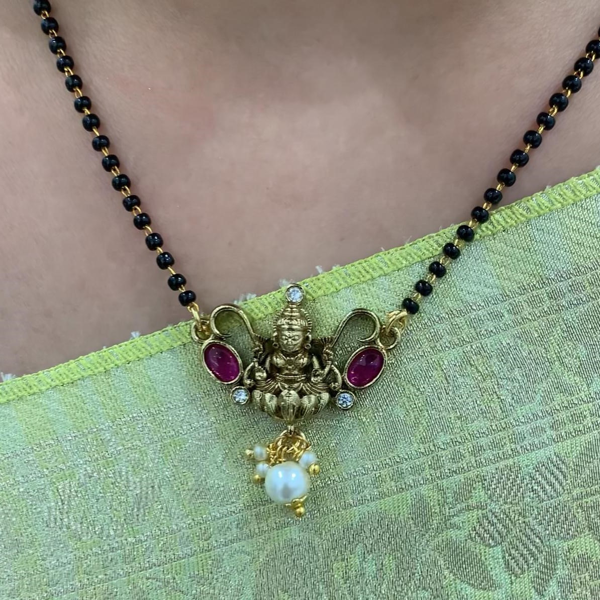 SINGLE LINE MANGALSUTRAS