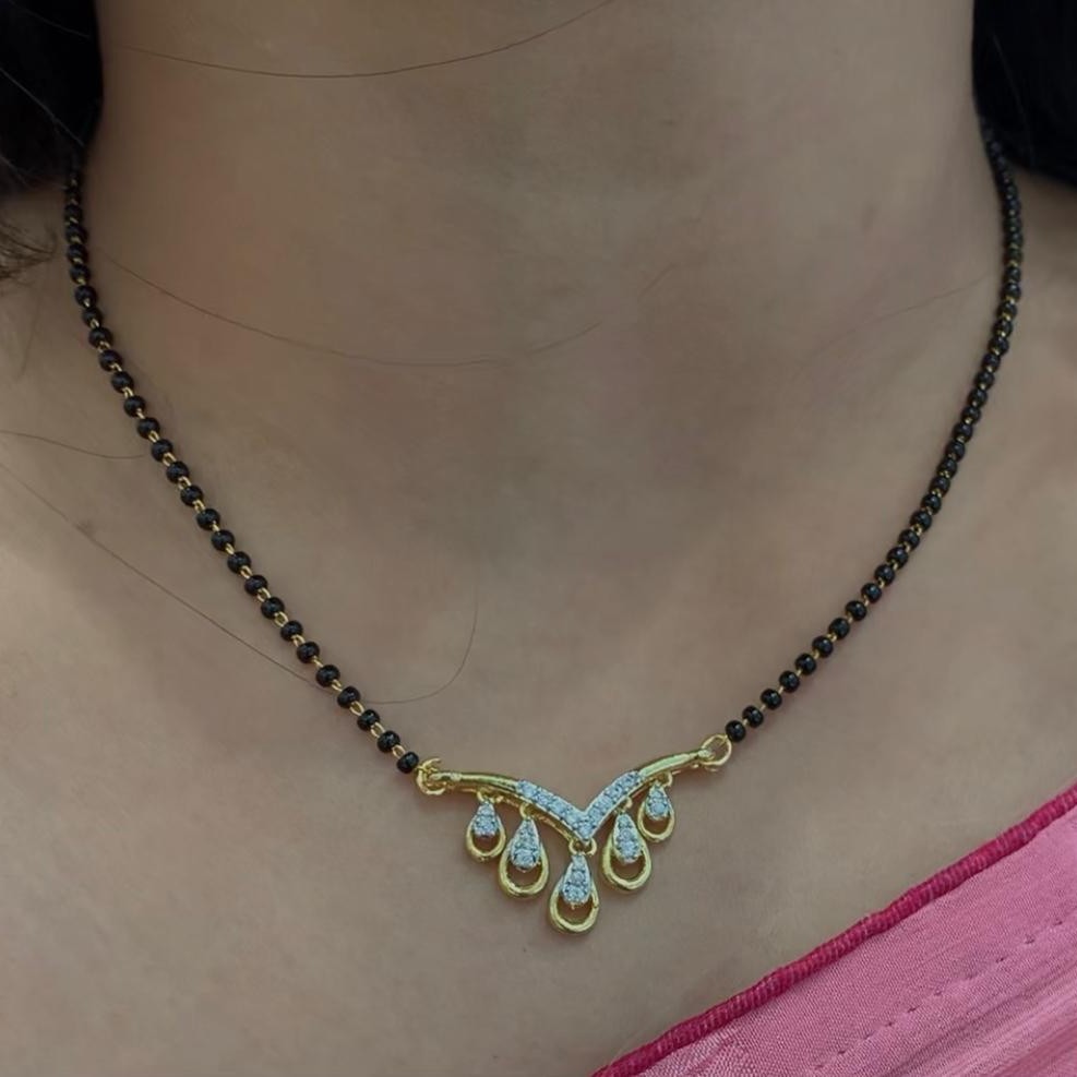 SINGLE LINE MANGALSUTRA