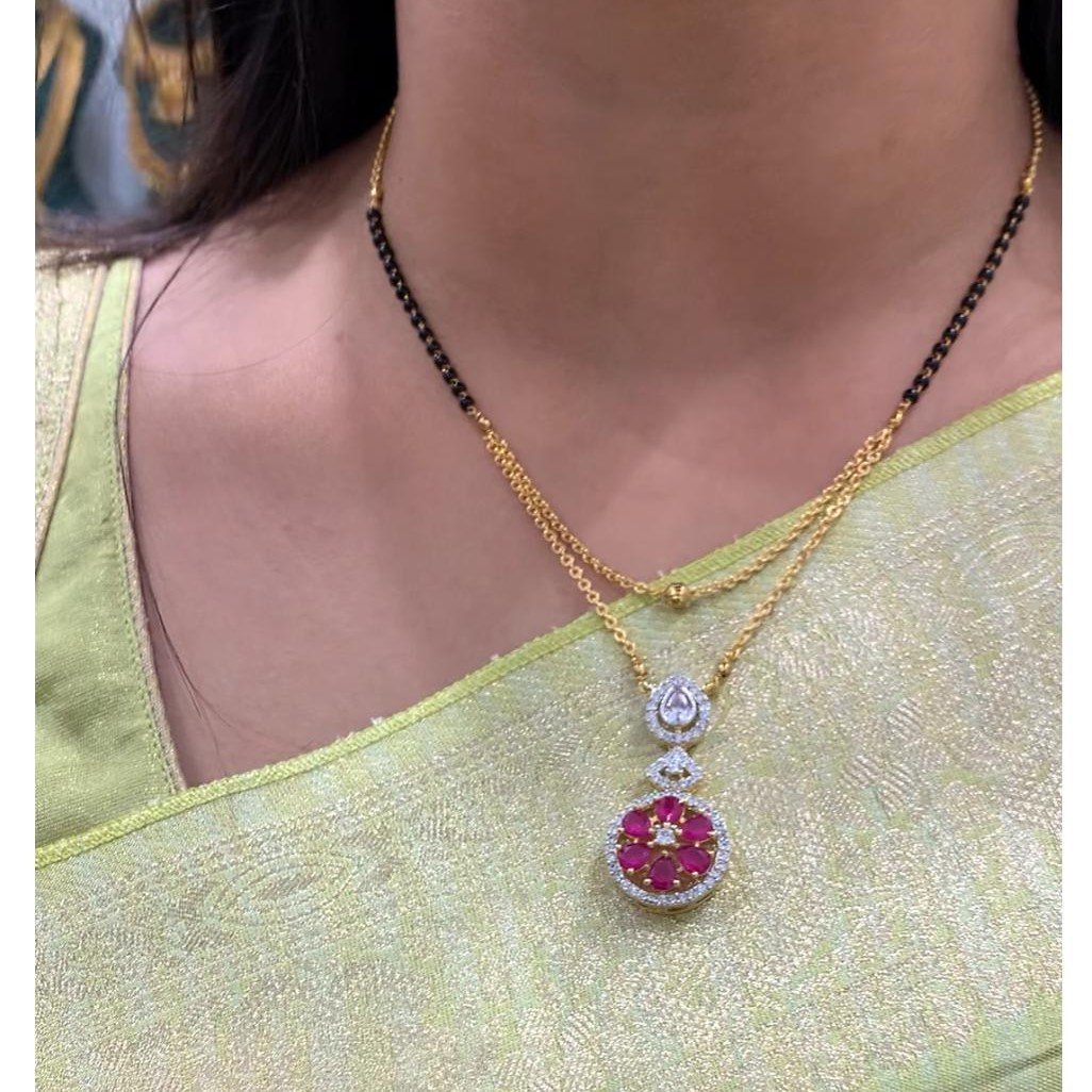 CHAIN WITH BLACK BEED