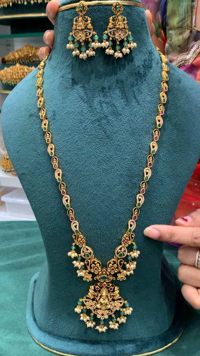 LONG NECKLACE
